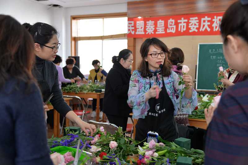 民盟秦皇岛市委开展庆祝三八妇女节活动(图1)