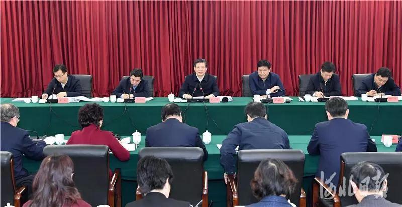 省委书记王东峰到省各民主党派省工商联机关走访慰问(图1)