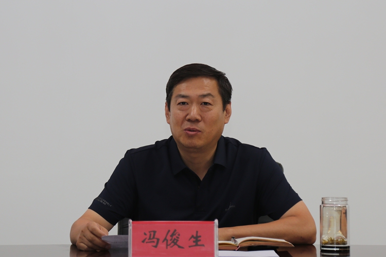 民盟河北省委机关青年理论学习小组召开中共二十届三中全会精神学习座谈会(图2)