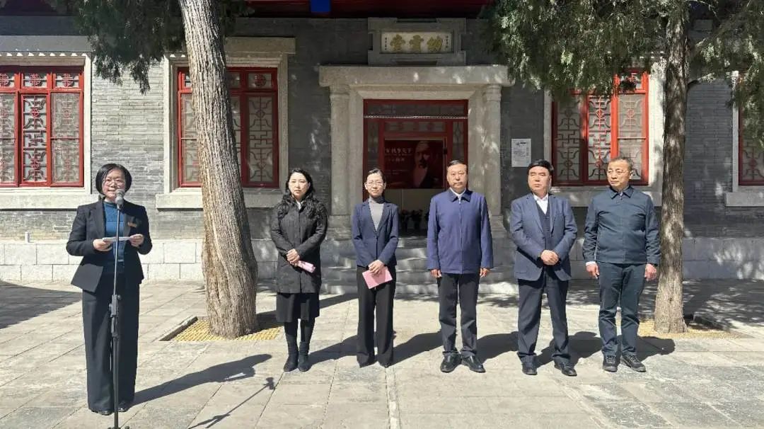 保定市文化广电和旅游局、民盟保定市委“倾心教育 桃李天下——教育工作者张澜”图片展正式开展(图1)