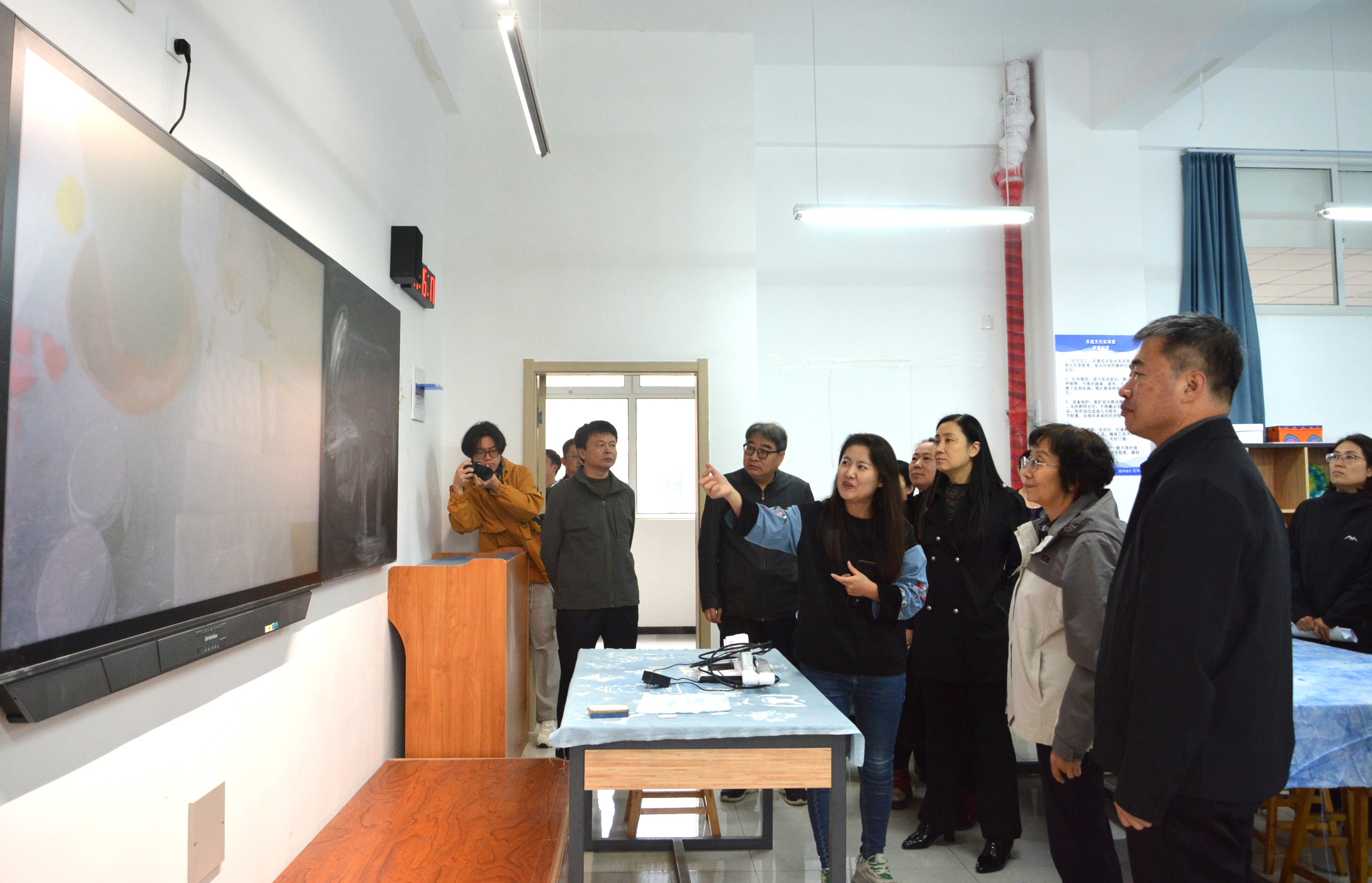 民盟沧州市委赴沧州幼儿师范高等专科学校调研(图1)