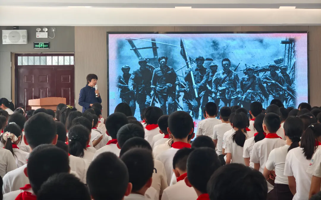 民盟市委举办“青春中国”小学生专题励志讲座(图1)
